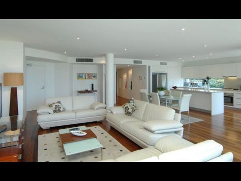 1/112 The Esplanade, Burleigh Heads QLD 4220