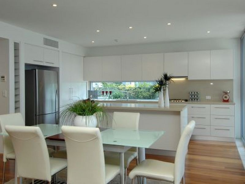 1/112 The Esplanade, Burleigh Heads QLD 4220