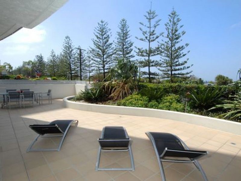 1/112 The Esplanade, Burleigh Heads QLD 4220