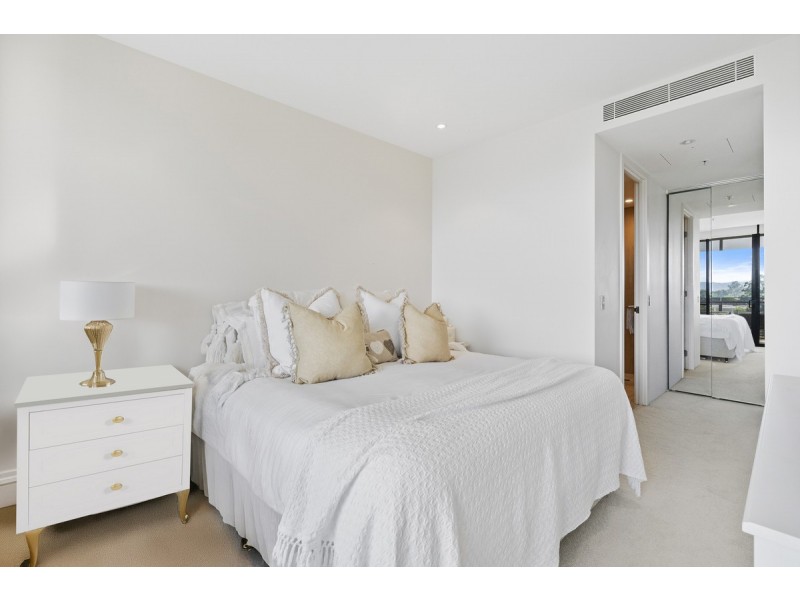 407W/1 Marina Drive, Benowa QLD 4217