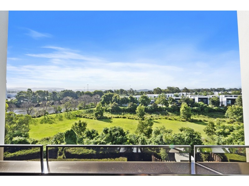 407W/1 Marina Drive, Benowa QLD 4217