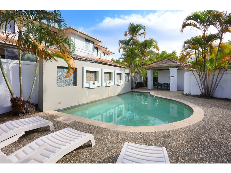 11/1 Pine Valley Drive, Robina QLD 4226