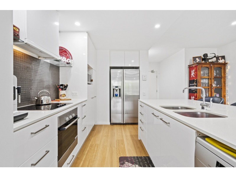 12/310 Easthill Drive, Robina QLD 4226