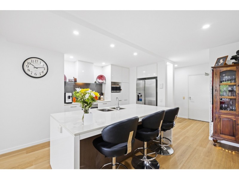 12/310 Easthill Drive, Robina QLD 4226