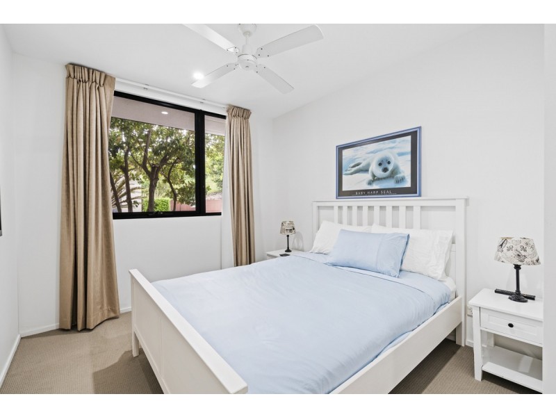 12/310 Easthill Drive, Robina QLD 4226