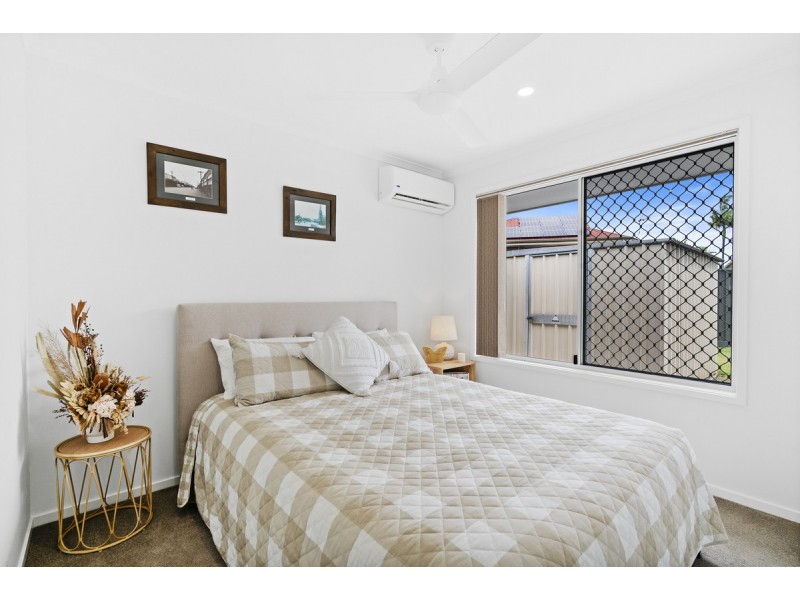 9 Hampshire Close, Highland Park QLD 4211