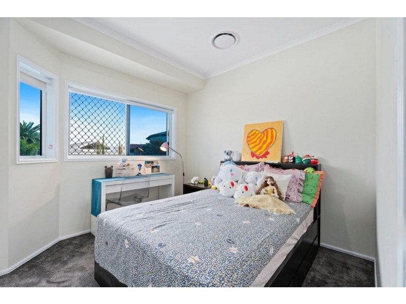 59 Cabana Boulevard, Benowa QLD 4217