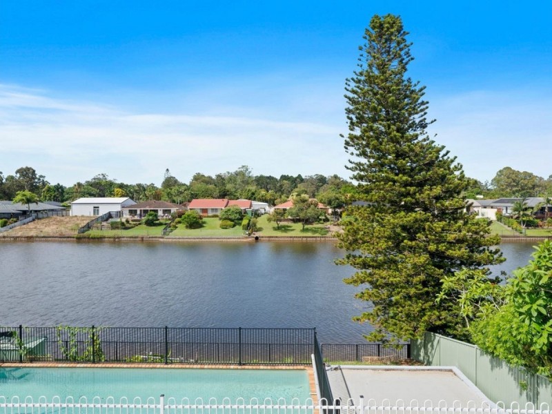 59 Cabana Boulevard, Benowa QLD 4217