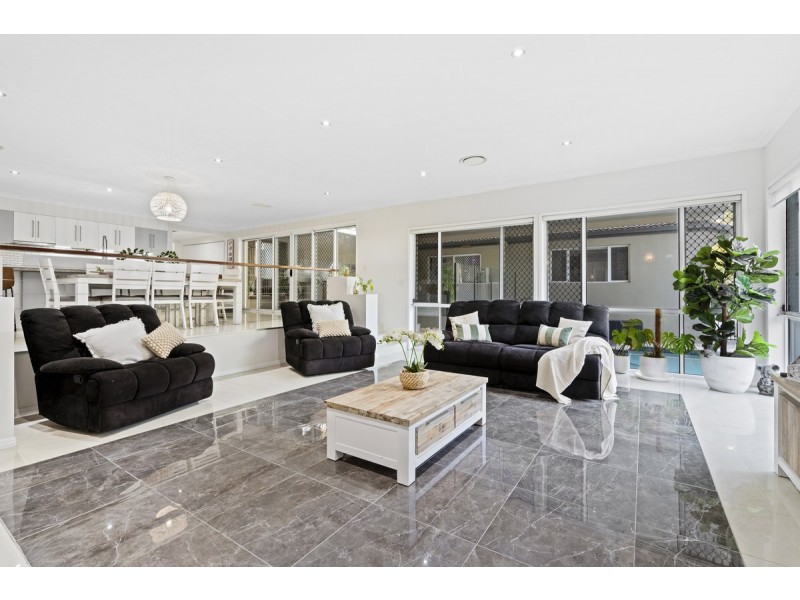 38 Eastern Court, Helensvale QLD 4212