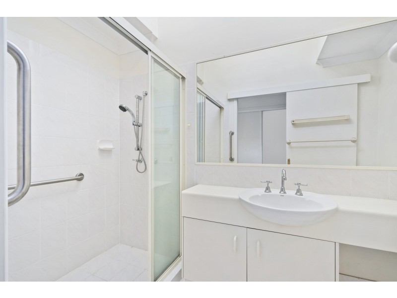 79 Plateau Crescent, Carrara QLD 4211