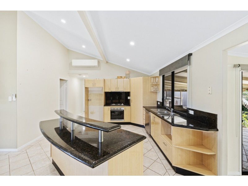 10 Narrabri Court, Gaven QLD 4211