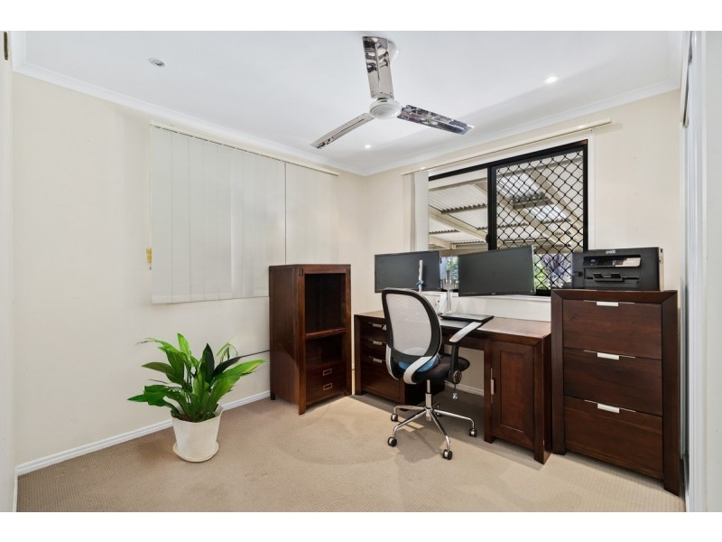 10 Narrabri Court, Gaven QLD 4211