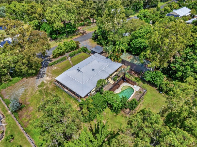 10 Narrabri Court, Gaven QLD 4211