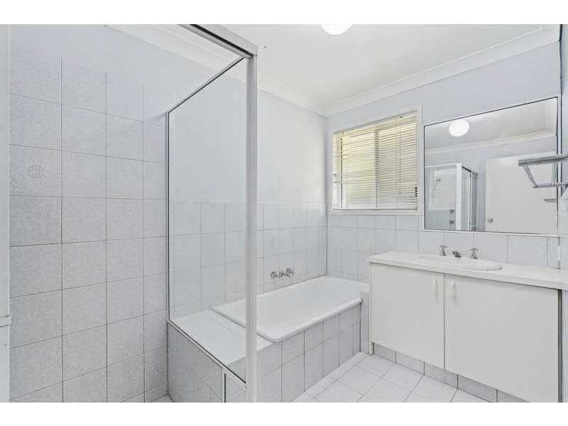 21 Dawnann Court, Carrara QLD 4211