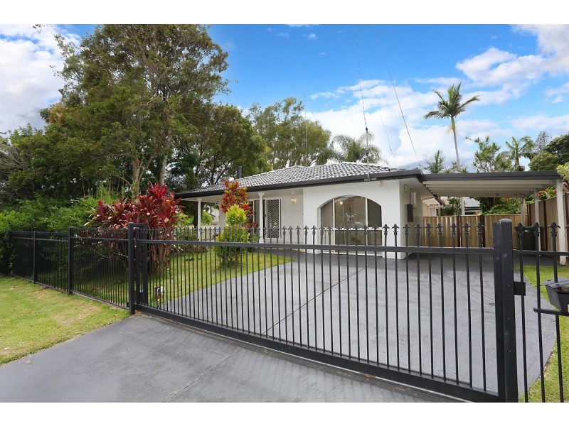 5A Garden Grove, Carrara QLD 4211
