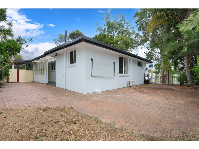 5A Garden Grove, Carrara QLD 4211