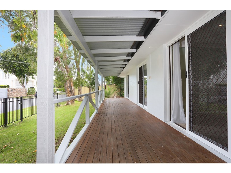 5A Garden Grove, Carrara QLD 4211