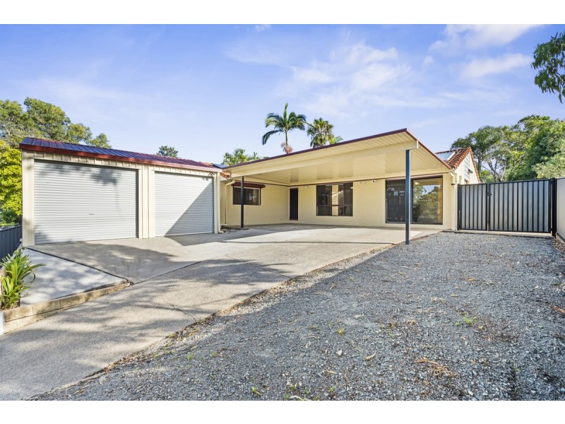 86 Alexander Drive, Highland Park QLD 4211