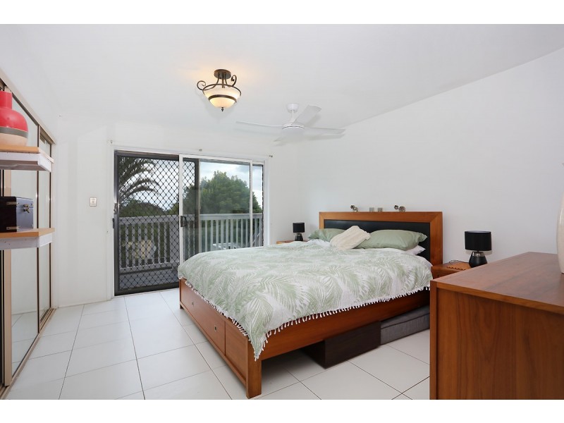 13 Harneil Place, Carrara QLD 4211