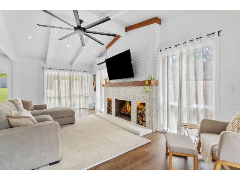23 Minugh Court, Carrara QLD 4211
