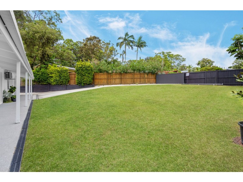 23 Minugh Court, Carrara QLD 4211