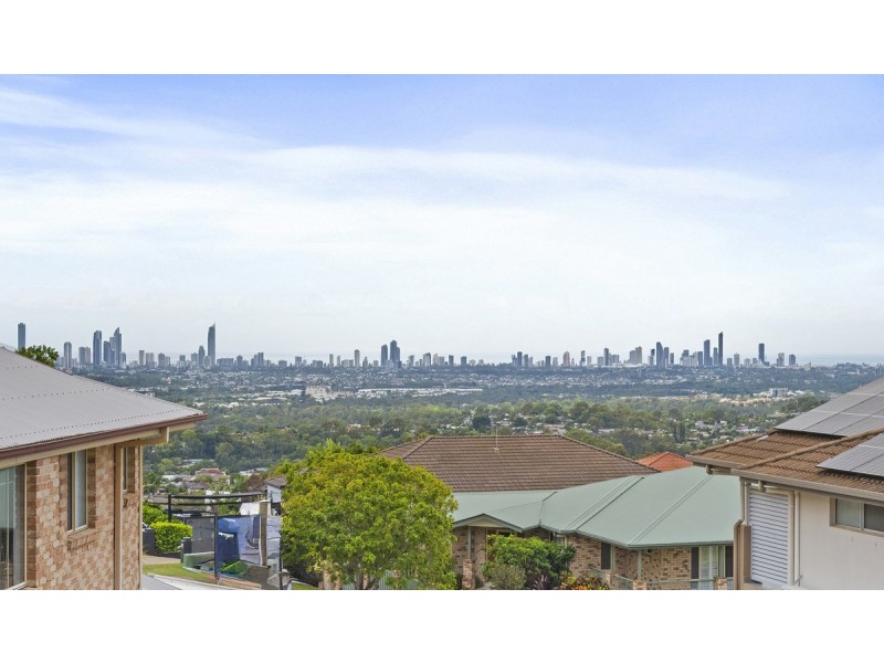 9 Chevron Rise, Highland Park QLD 4211