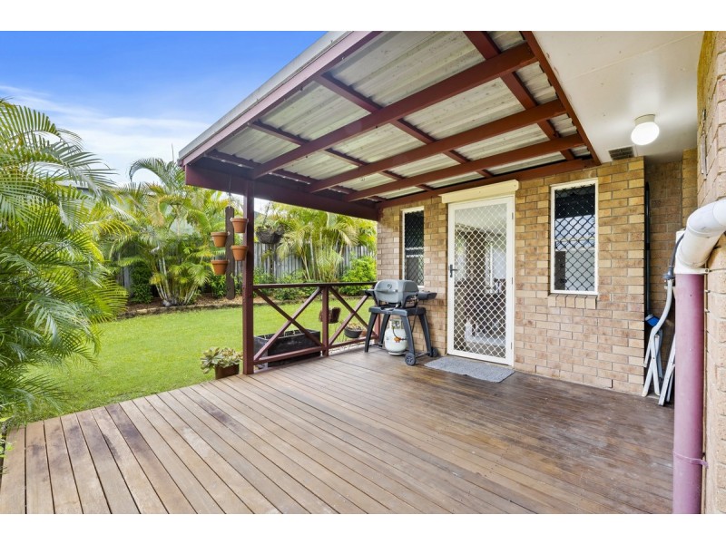 2/1 Wirth Terrace, Highland Park QLD 4211