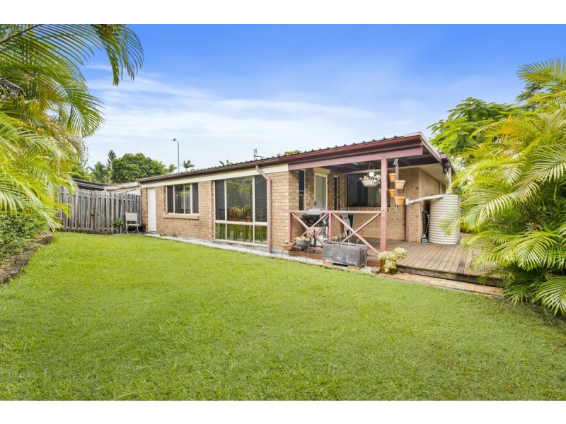 2/1 Wirth Terrace, Highland Park QLD 4211