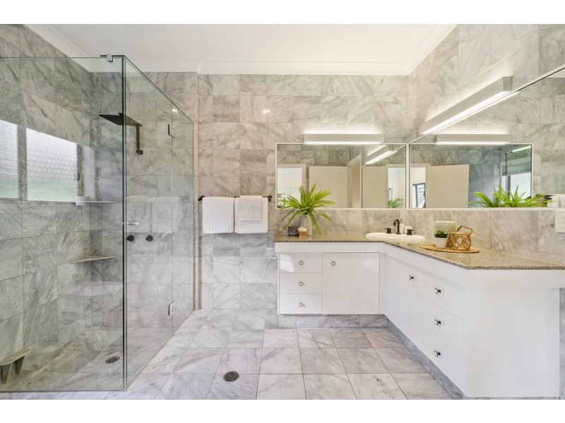 57 Birdlife Court, Nerang QLD 4211
