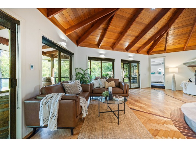 57 Birdlife Court, Nerang QLD 4211