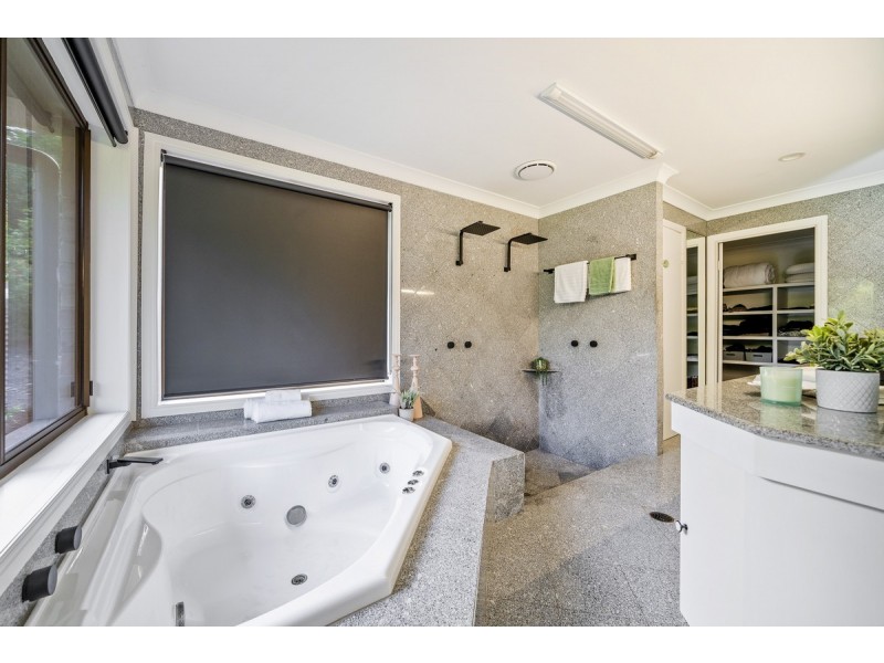 57 Birdlife Court, Nerang QLD 4211