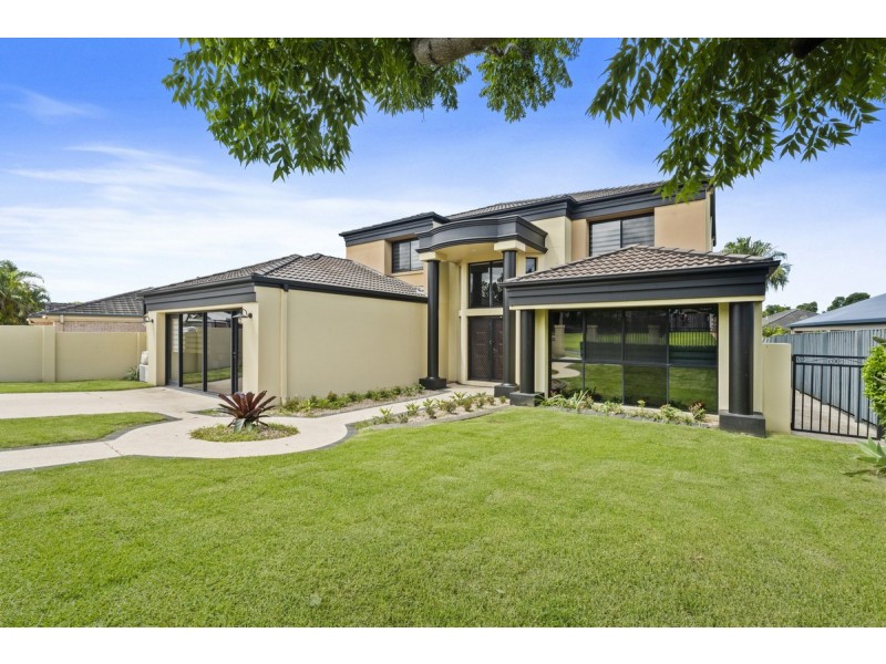 23 Mellum Circuit, Pacific Pines QLD 4211