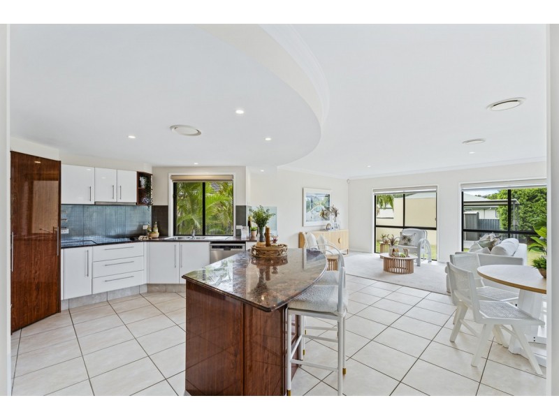 23 Mellum Circuit, Pacific Pines QLD 4211