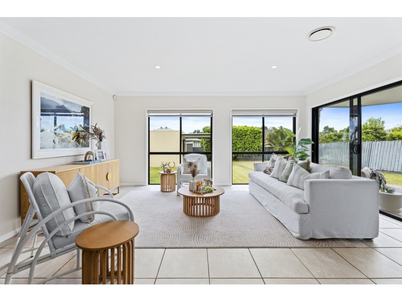 23 Mellum Circuit, Pacific Pines QLD 4211