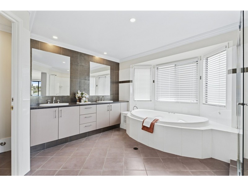 23 Mellum Circuit, Pacific Pines QLD 4211