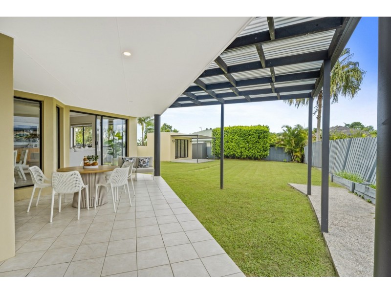 23 Mellum Circuit, Pacific Pines QLD 4211