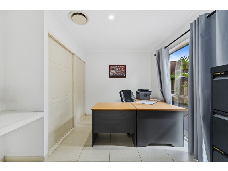 235 Ashmore Road, Benowa QLD 4217