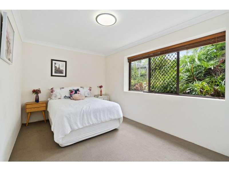 12 Jerrob Court, Carrara QLD 4211