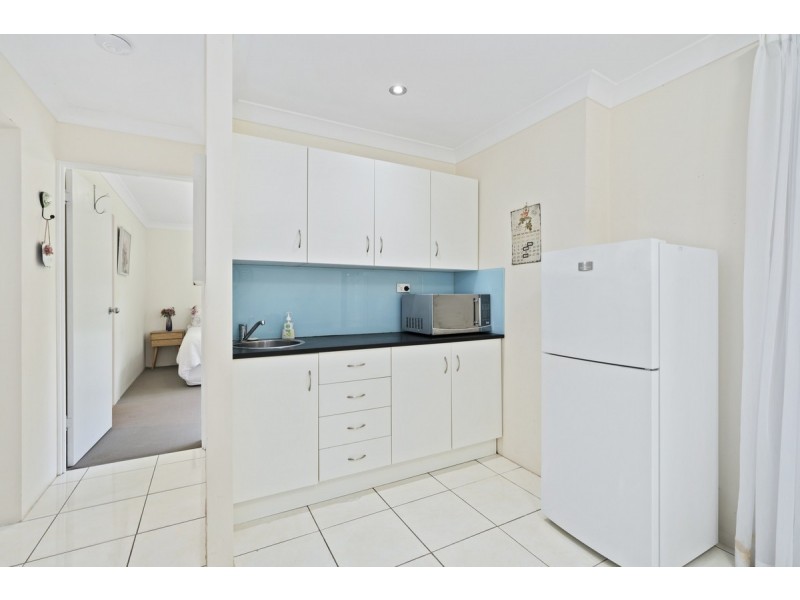 12 Jerrob Court, Carrara QLD 4211