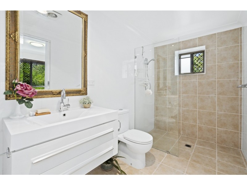 12 Jerrob Court, Carrara QLD 4211