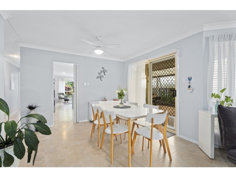 4 Coolawin Place, Nerang QLD 4211