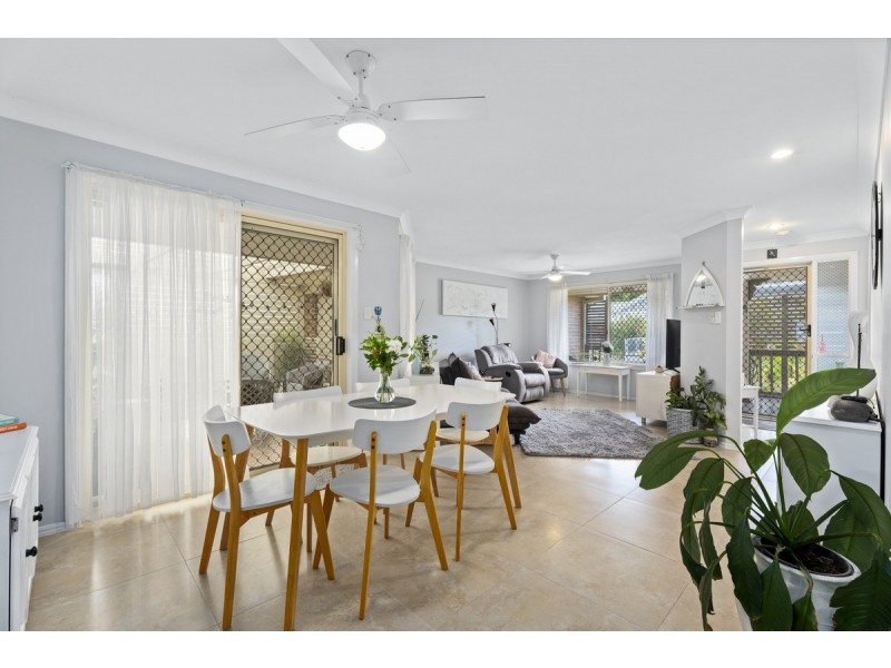 4 Coolawin Place, Nerang QLD 4211