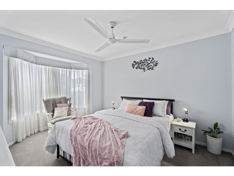 4 Coolawin Place, Nerang QLD 4211