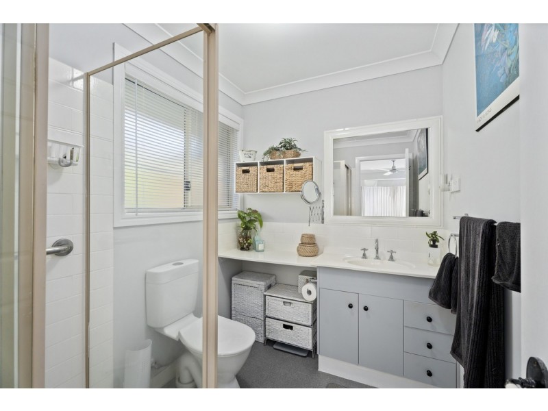 4 Coolawin Place, Nerang QLD 4211