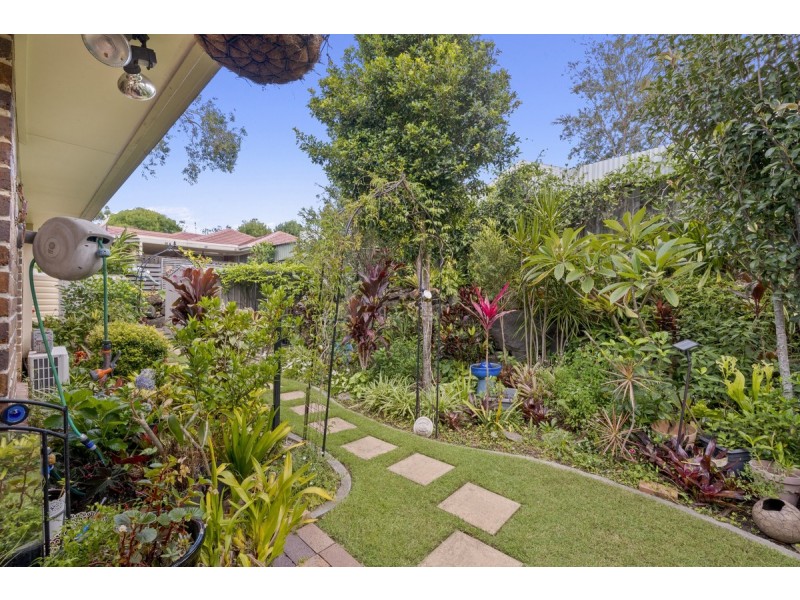 4 Coolawin Place, Nerang QLD 4211