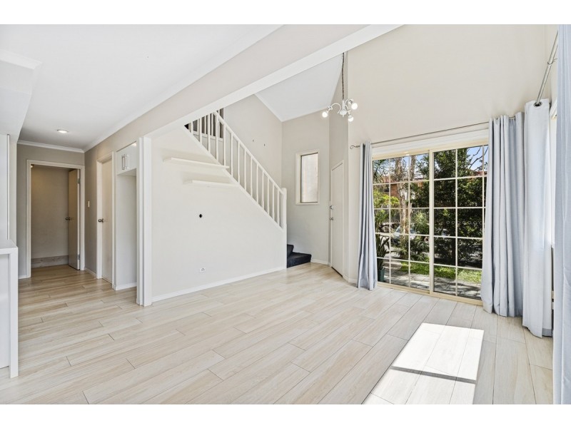 55/1A Alison Road, Carrara QLD 4211