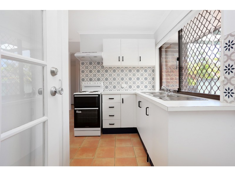 1/206 Olsen Avenue, Arundel QLD 4214