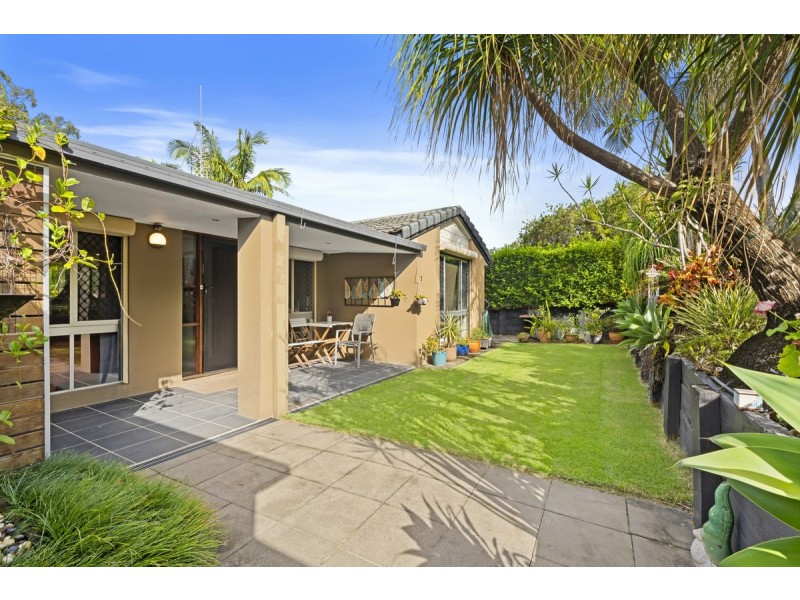 129 Explorers Way, Highland Park QLD 4211