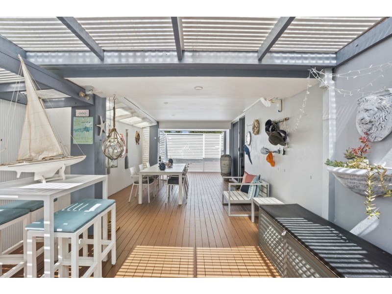 49 Balfour Crescent, Highland Park QLD 4211
