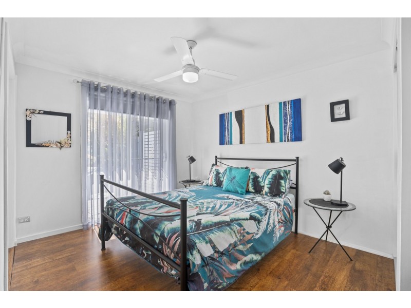 49 Balfour Crescent, Highland Park QLD 4211